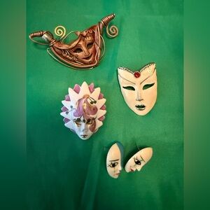 Unique Decorative Mask Brooch Set